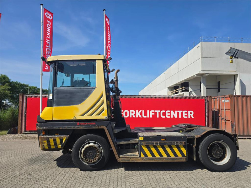 Terberg RT223 4x4 - Tractor de terminal: foto 4 Terberg RT223 4x4 - Tractor de terminal: foto 4