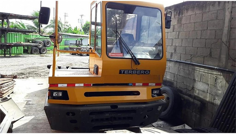 Terberg YT182 - Tractor de terminal: foto 2 Terberg YT182 - Tractor de terminal: foto 2