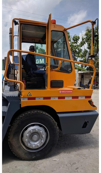 Terberg YT182 - Tractor de terminal: foto 4 Terberg YT182 - Tractor de terminal: foto 4