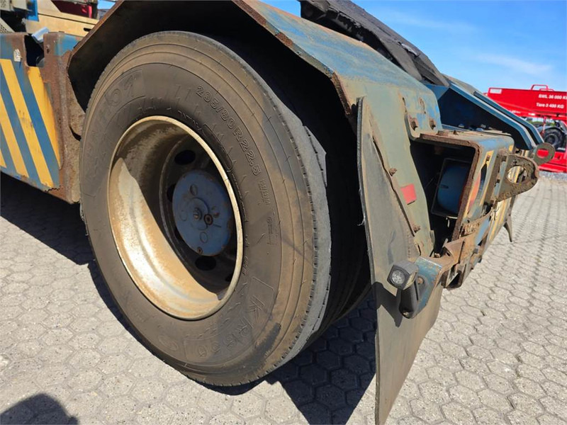Tractor de terminal Terberg YT222: foto 13