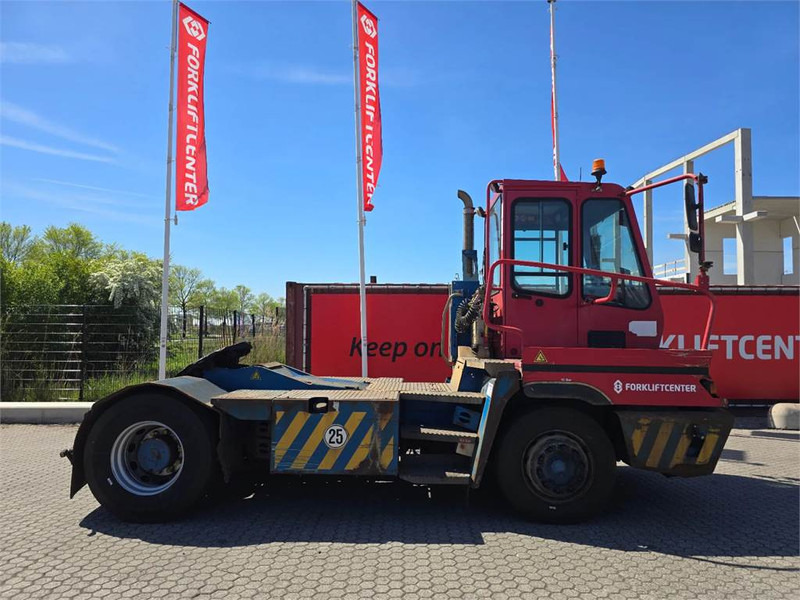 Terberg YT222 - Tractor de terminal: foto 3 Terberg YT222 - Tractor de terminal: foto 3