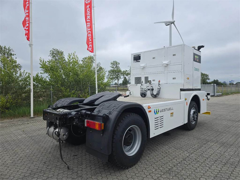 Tractor de terminal WESTWELL Autonomous Q-Truck Q084D: foto 6