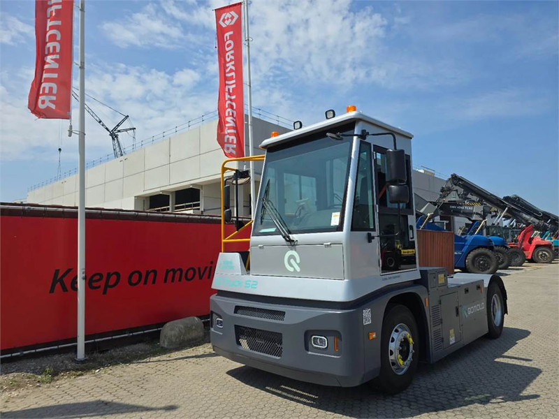 WESTWELL E-Truck S2 - Tractor de terminal: foto 2 WESTWELL E-Truck S2 - Tractor de terminal: foto 2
