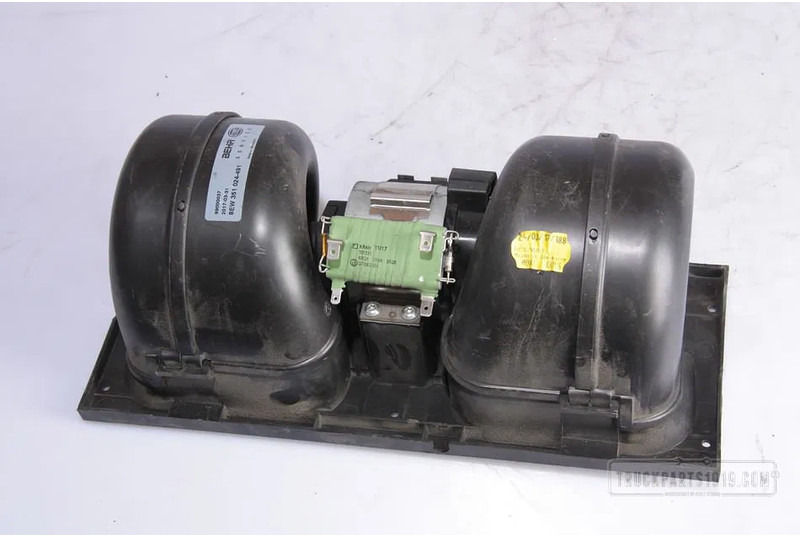 DAF 1672646 Kachel ventilator DAF XF - Aquecimento/ Ventilação para Camião: foto 1 DAF 1672646 Kachel ventilator DAF XF - Aquecimento/ Ventilação para Camião: foto 1