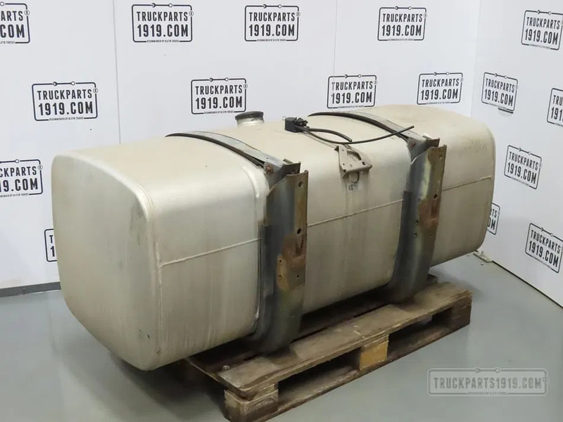 DAF 1681826 Brandstoftank + steunen 620L - Tanque de combustível para Camião: foto 2 DAF 1681826 Brandstoftank + steunen 620L - Tanque de combustível para Camião: foto 2