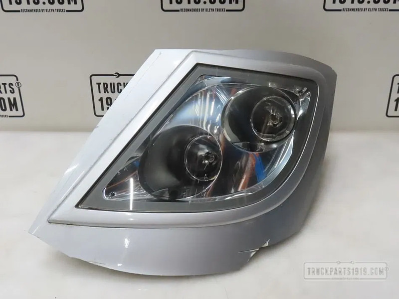 DAF 1784822 Lighting Skylight Li. - Farol nevoeiro para Camião: foto 1 DAF 1784822 Lighting Skylight Li. - Farol nevoeiro para Camião: foto 1