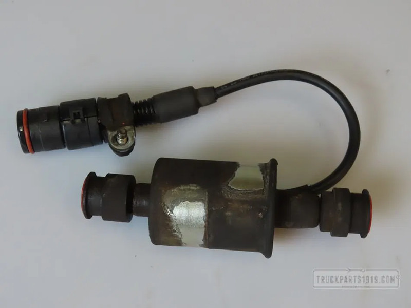 DAF 1940420 Brandstofnivelleringspomp - Bomba de combustivel para Camião: foto 1 DAF 1940420 Brandstofnivelleringspomp - Bomba de combustivel para Camião: foto 1