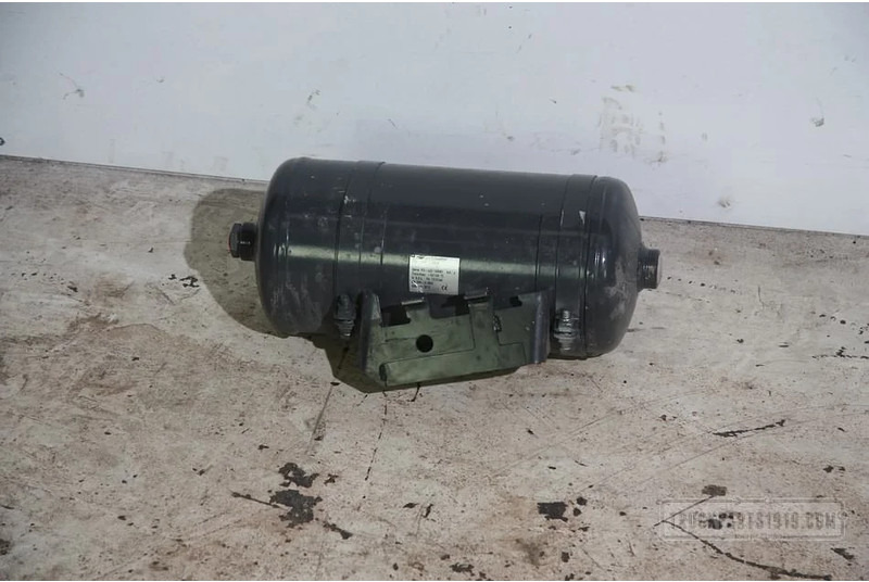 DAF Compressed Air System Luchttank 5.5L DAF - Peças de freio para Camião: foto 1 DAF Compressed Air System Luchttank 5.5L DAF - Peças de freio para Camião: foto 1