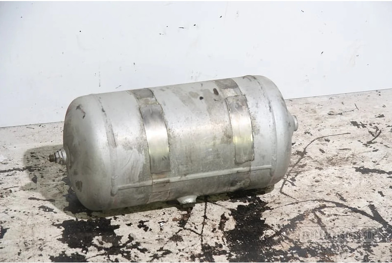 Iveco Compressed Air System Lucht Tank Iveco Used - Peças de freio para Camião: foto 1 Iveco Compressed Air System Lucht Tank Iveco Used - Peças de freio para Camião: foto 1