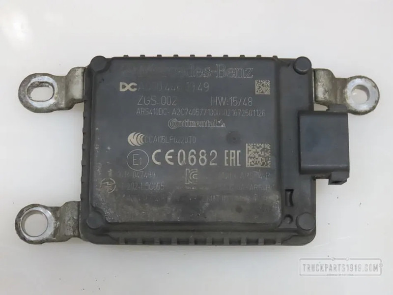 Mercedes-Benz 0004461949 Radar sensor MB MP4 - Sensor para Camião: foto 1 Mercedes-Benz 0004461949 Radar sensor MB MP4 - Sensor para Camião: foto 1