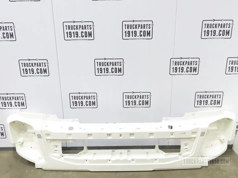 Volvo Body & Chassis Parts Bumper Volvo FL - Para-choque para Camião: foto 1 Volvo Body & Chassis Parts Bumper Volvo FL - Para-choque para Camião: foto 1