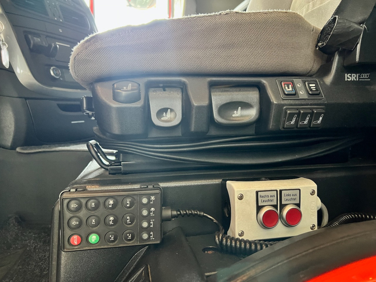 Camião furgão IVECO 260S42 Stralis: foto 8