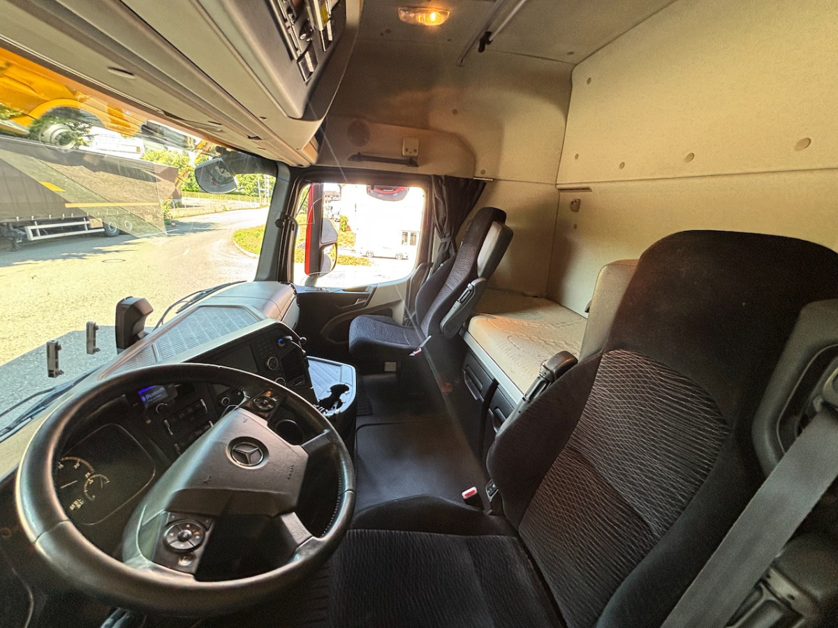MERCEDES Actros 1848 - Camião furgão: foto 4 MERCEDES Actros 1848 - Camião furgão: foto 4