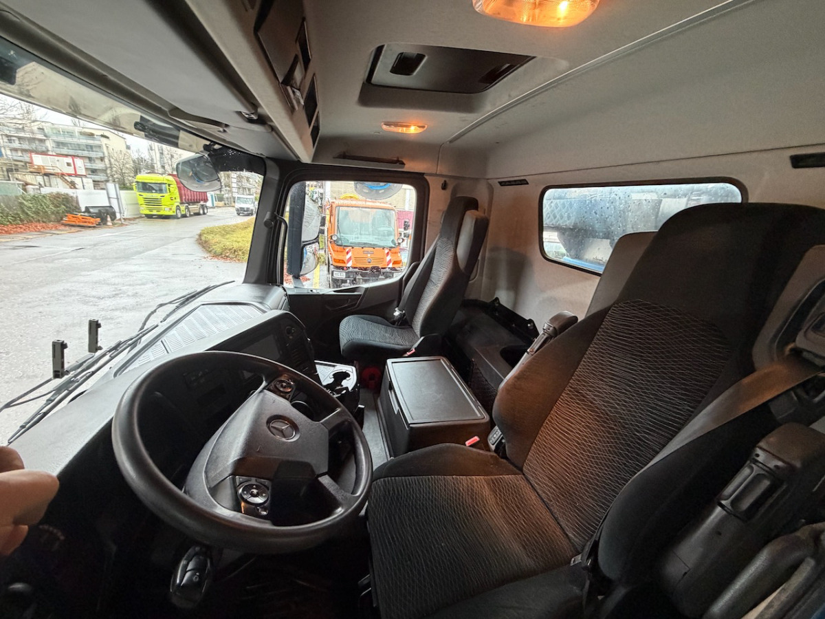 MERCEDES Arocs 4451 - Camião basculante: foto 4 MERCEDES Arocs 4451 - Camião basculante: foto 4