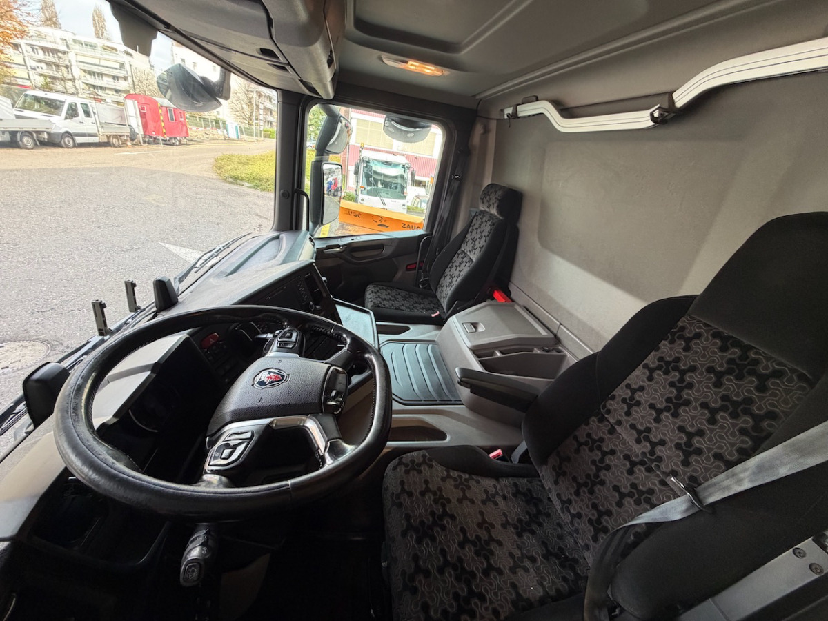 SCANIA P280 - Camião furgão: foto 4 SCANIA P280 - Camião furgão: foto 4