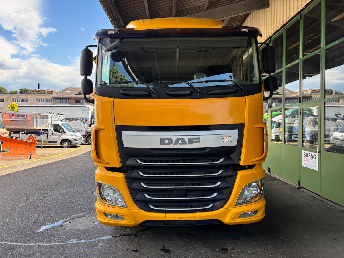 DAF XF 460 - Tractor: foto 2 DAF XF 460 - Tractor: foto 2