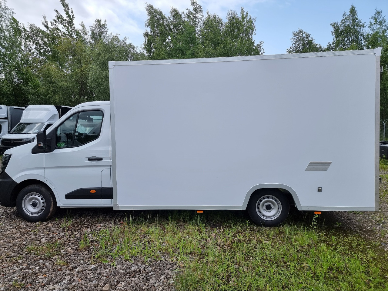 Renault Master 170 Koffer Platform Tiefrahmen - Carrinha de contentor: foto 2 Renault Master 170 Koffer Platform Tiefrahmen - Carrinha de contentor: foto 2