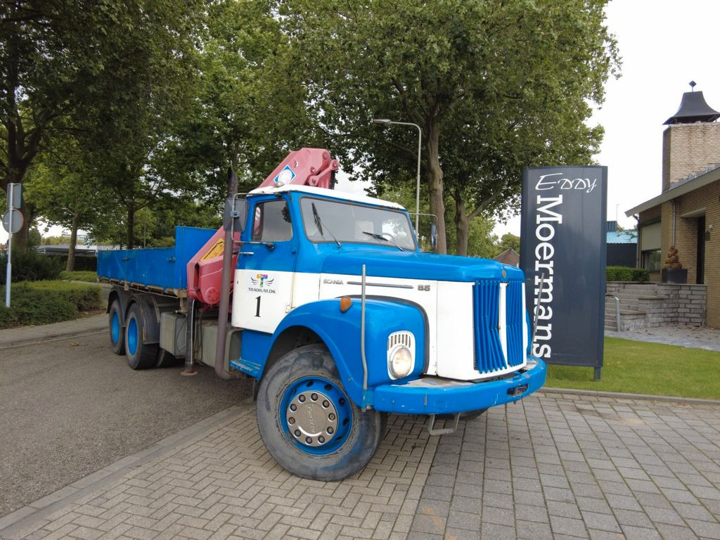 Scania 86 6x2 - Camião grua, Camião de caixa aberta/ Plataforma: foto 1 Scania 86 6x2 - Camião grua, Camião de caixa aberta/ Plataforma: foto 1