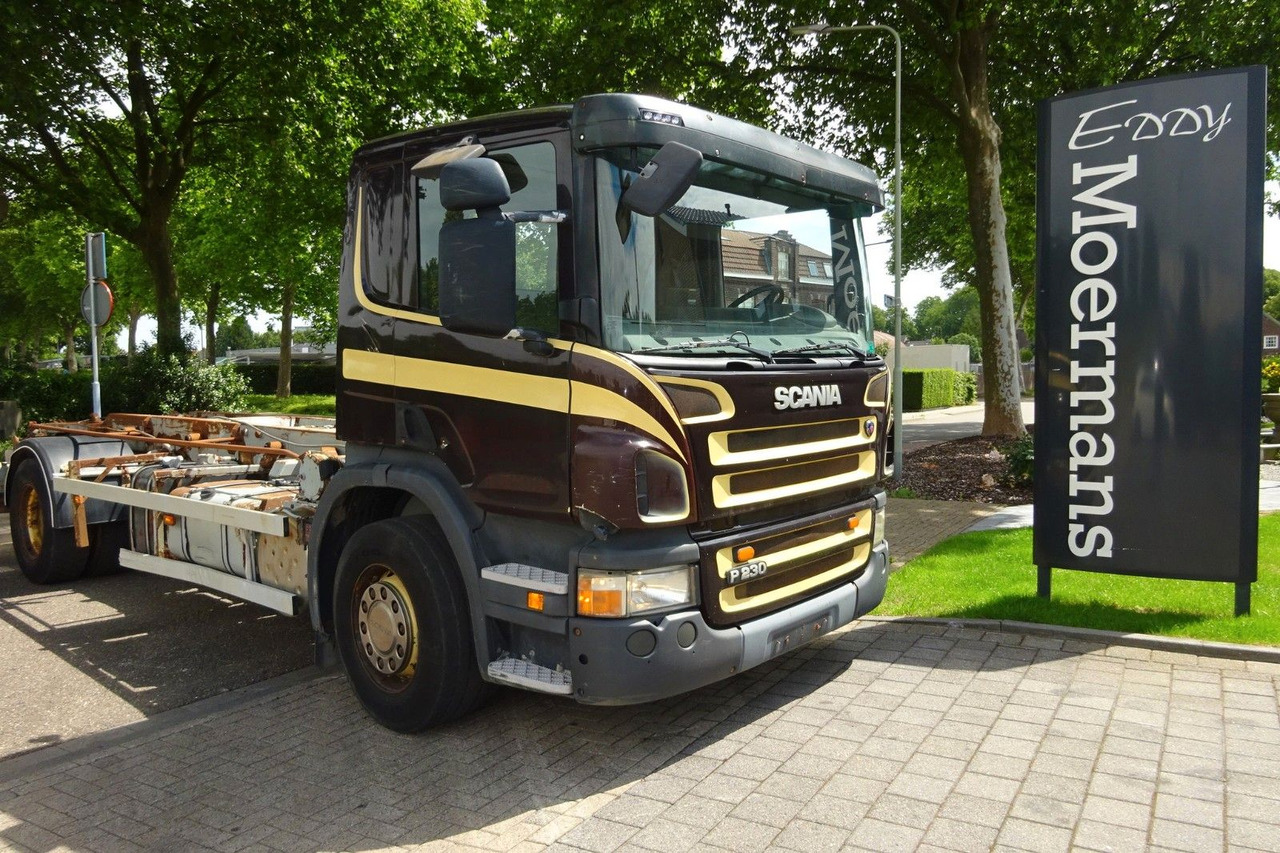 Scania P230 Cp16 - Camião polibenne: foto 1 Scania P230 Cp16 - Camião polibenne: foto 1