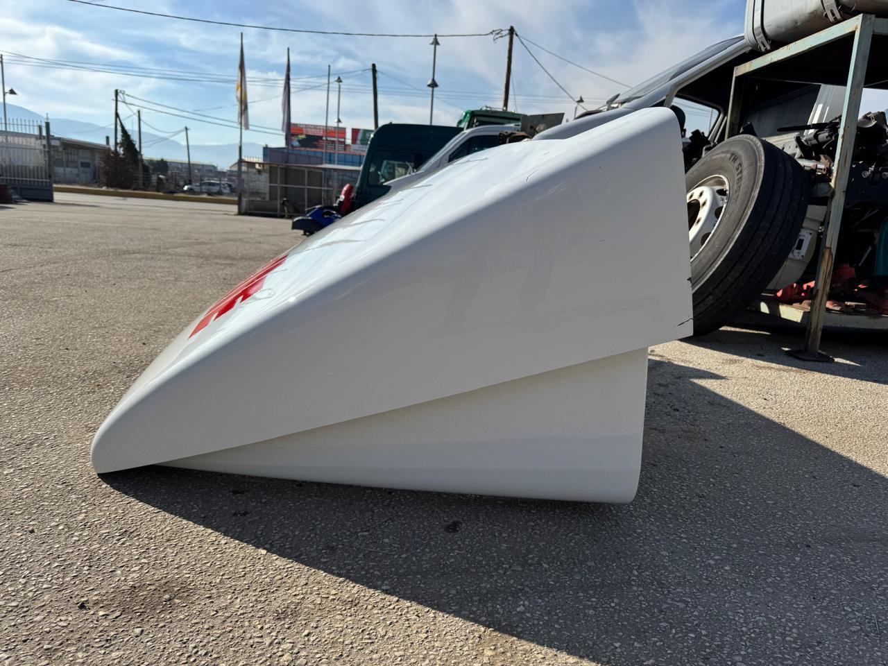 AIR DEFLECTOR ATEGO 2 - Aerodinâmica/ Aerofólio: foto 3 AIR DEFLECTOR ATEGO 2 - Aerodinâmica/ Aerofólio: foto 3