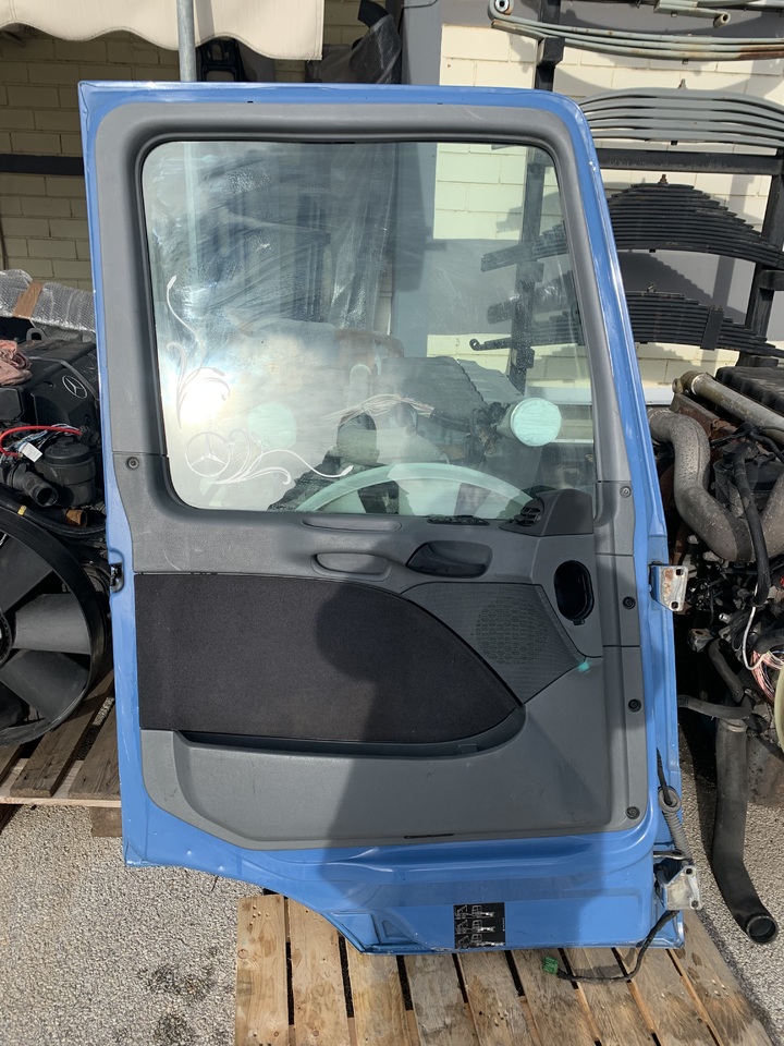Porta e peças para Camião DOOR ACTROS MP2-3 LEFT AND RIGHT MEGA SPACE CAB: foto 16