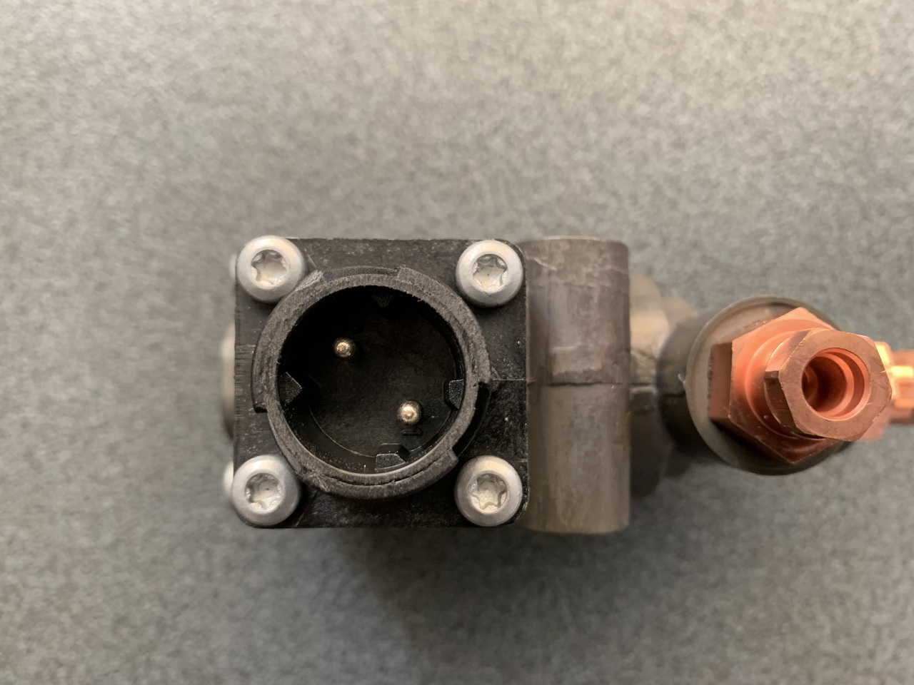 EXHAUST GAS RECIRCULATION CONTROL VALVE MAN TGA - Válvula de freio para Camião: foto 3 EXHAUST GAS RECIRCULATION CONTROL VALVE MAN TGA - Válvula de freio para Camião: foto 3