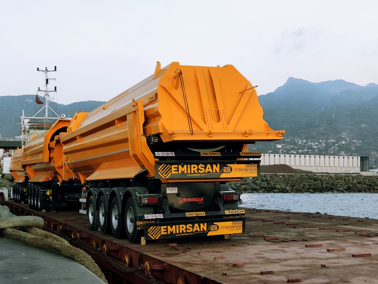 EMIRSAN 4 AXLE HEAVY DUTY TIPPER - Semi-reboque basculante: foto 5 EMIRSAN 4 AXLE HEAVY DUTY TIPPER - Semi-reboque basculante: foto 5