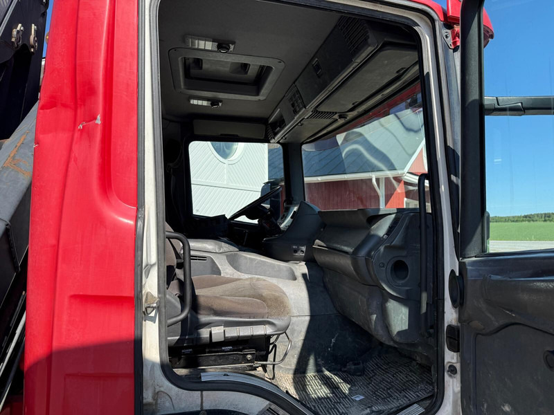 Camião de caixa aberta/ Plataforma, Camião grua Scania P94D: foto 17