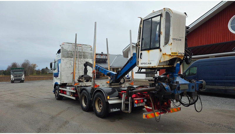 Volvo FH540 - Camião de transporte de madeira, Camião grua: foto 4 Volvo FH540 - Camião de transporte de madeira, Camião grua: foto 4
