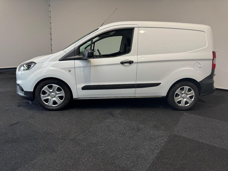 Ford Transit Courier 15 TDCI - Furgão compacto: foto 3 Ford Transit Courier 15 TDCI - Furgão compacto: foto 3