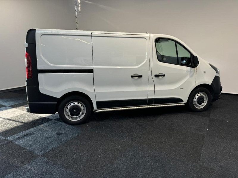 Opel VIVARO L1H1 Euro 6 Airco Navigatie Cruise control - Furgão compacto: foto 3 Opel VIVARO L1H1 Euro 6 Airco Navigatie Cruise control - Furgão compacto: foto 3