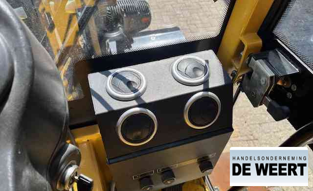 Eurotrac W12F , W 12 F , w12f - Pá carregadora de rodas: foto 5 Eurotrac W12F , W 12 F , w12f - Pá carregadora de rodas: foto 5