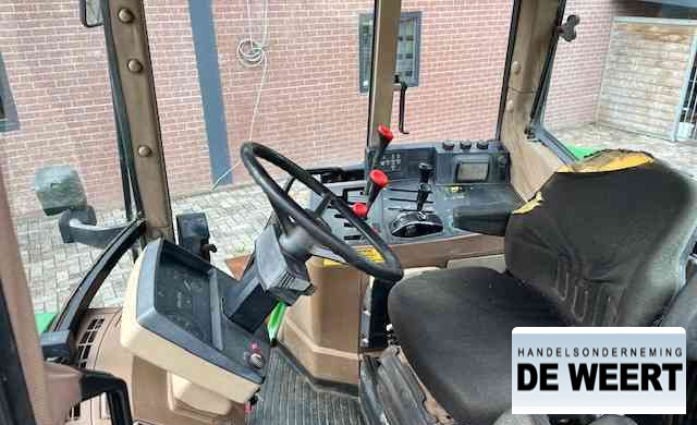 John Deere 6100 - Trator: foto 5 John Deere 6100 - Trator: foto 5