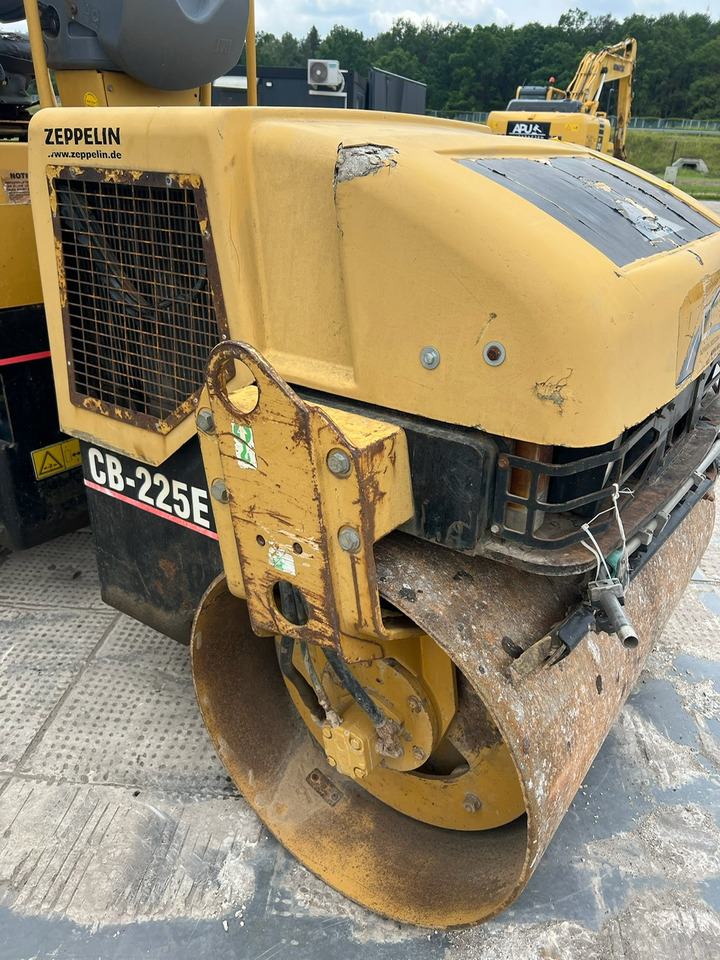 Rolo CATERPILLAR CB-225E: foto 17