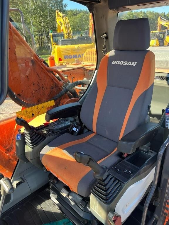 Escavadora de rastos Doosan DX255LC-3: foto 8