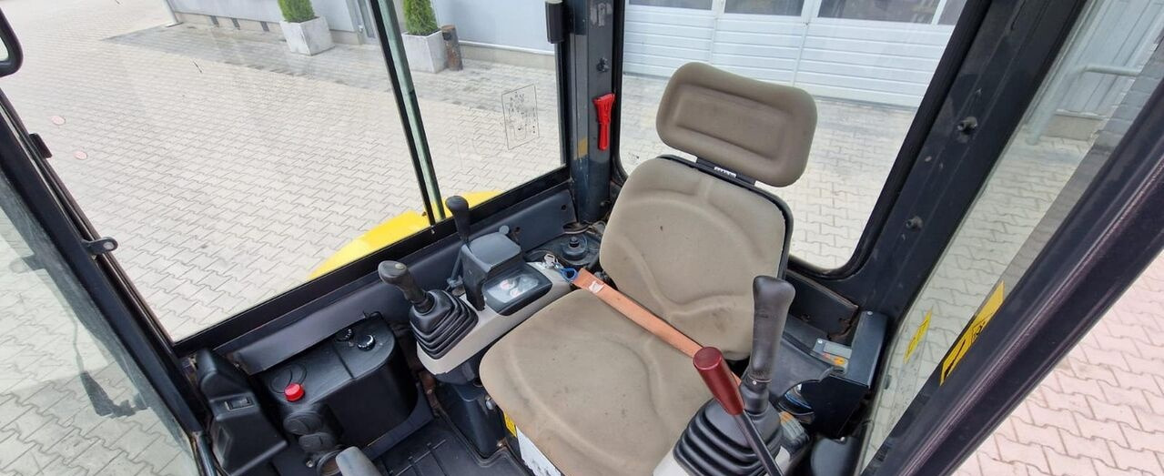 Locação financeira de Komatsu PC26MR-3 Komatsu PC26MR-3: foto 8