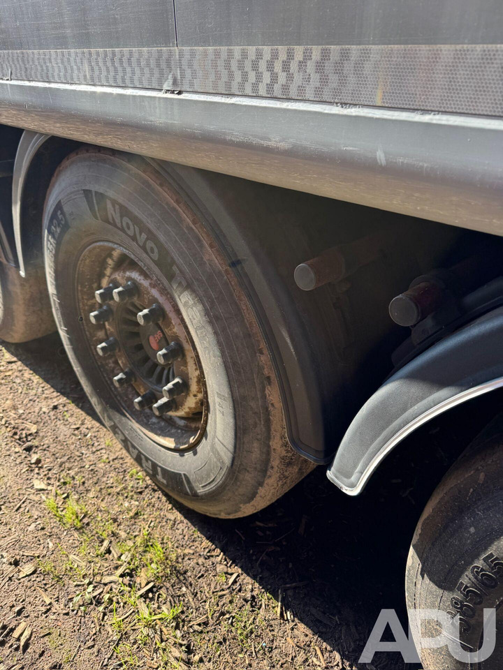 Kraker CF 500 SL - Semi-reboque piso móvel: foto 5 Kraker CF 500 SL - Semi-reboque piso móvel: foto 5