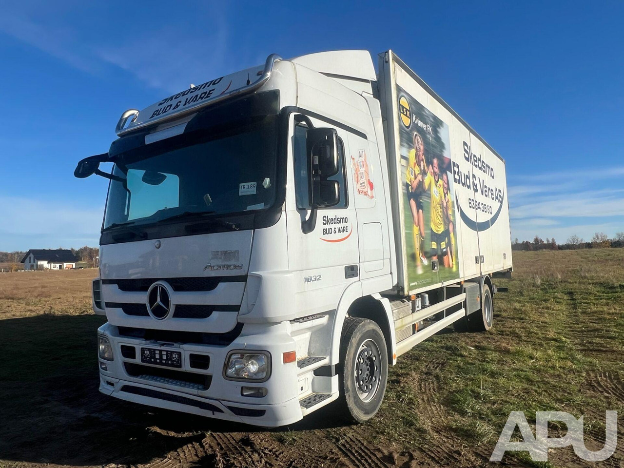 Mercedes Actros 1832 - Camião furgão: foto 1 Mercedes Actros 1832 - Camião furgão: foto 1
