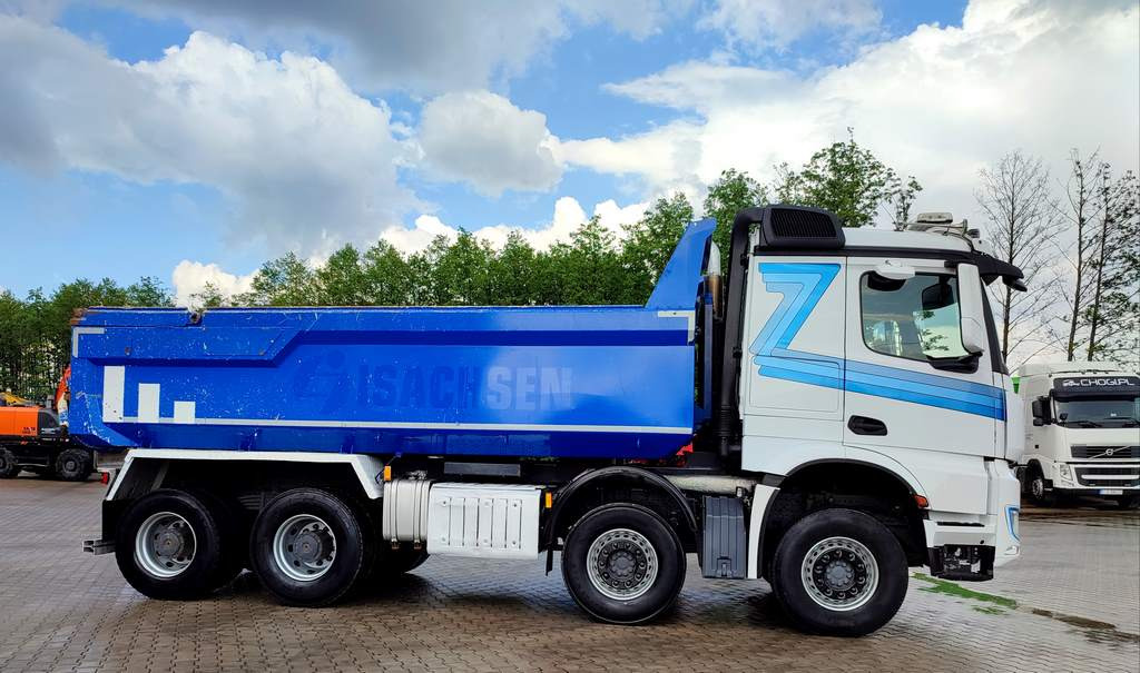 Mercedes-Benz Arocs 4151 - Camião basculante: foto 5 Mercedes-Benz Arocs 4151 - Camião basculante: foto 5