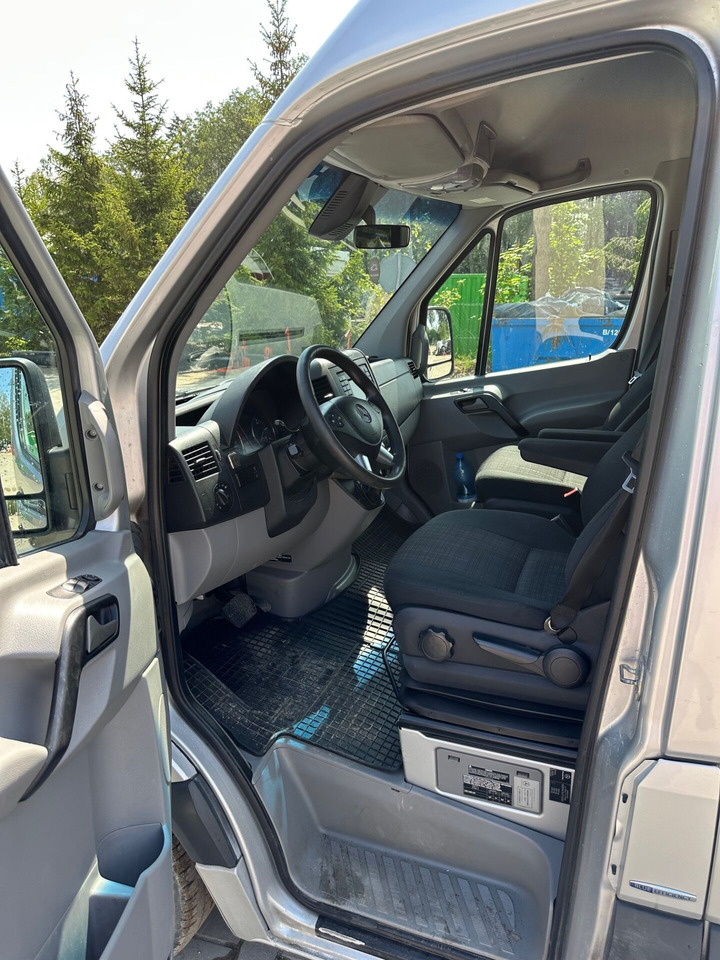 Meredes-Benz Sprinter 319 Bluetec 9 osobowy - Furgão de passageiros: foto 2 Meredes-Benz Sprinter 319 Bluetec 9 osobowy - Furgão de passageiros: foto 2