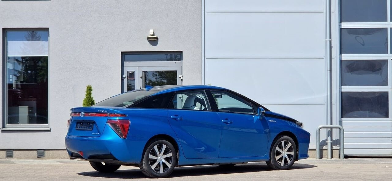 Toyota Mirai - Automóvel: foto 5 Toyota Mirai - Automóvel: foto 5
