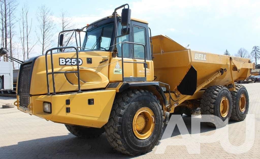 WOZIDŁO Bell ADT B25D 6×6 - Caminhão articulado: foto 3 WOZIDŁO Bell ADT B25D 6×6 - Caminhão articulado: foto 3