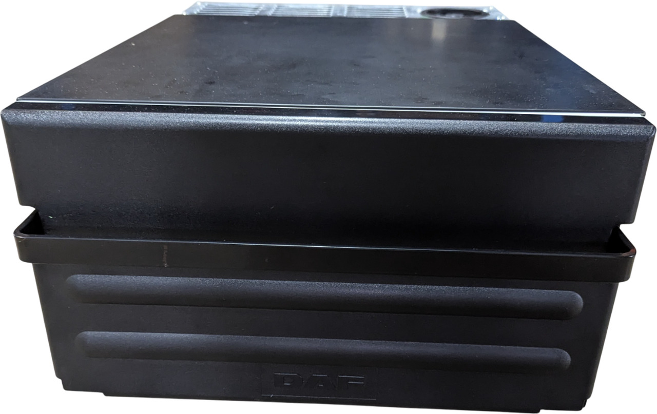 DAF CF KOELKAST 30L 2299063 - Cabine e interior para Camião: foto 1 DAF CF KOELKAST 30L 2299063 - Cabine e interior para Camião: foto 1