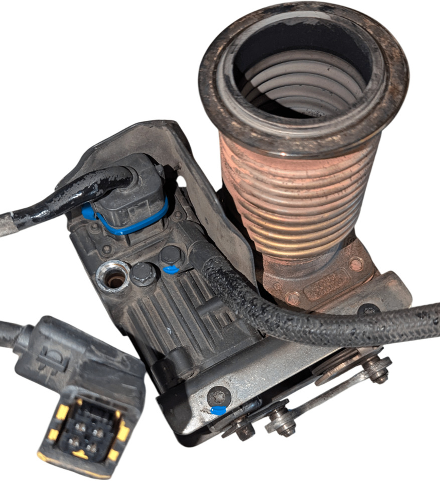 DAF EGR REGELKLEP | GEREVISEERD +STORTING | 2418868 - Radiador EGR para Camião: foto 4 DAF EGR REGELKLEP | GEREVISEERD +STORTING | 2418868 - Radiador EGR para Camião: foto 4