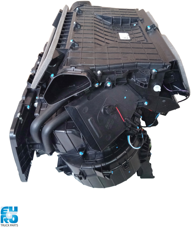 DAF XF 106 VERWARMING, CCC 2017- NIEUW 2302628 - Radiador para Camião: foto 4 DAF XF 106 VERWARMING, CCC 2017- NIEUW 2302628 - Radiador para Camião: foto 4
