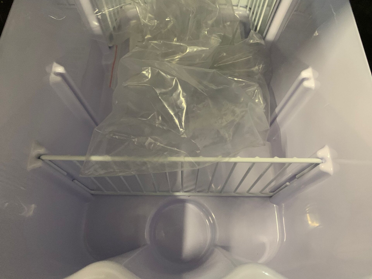 FRIGIDER DAF XF EURO 6 KOELBOX 40 LTR 2133309 - Cabine e interior para Camião: foto 4 FRIGIDER DAF XF EURO 6 KOELBOX 40 LTR 2133309 - Cabine e interior para Camião: foto 4