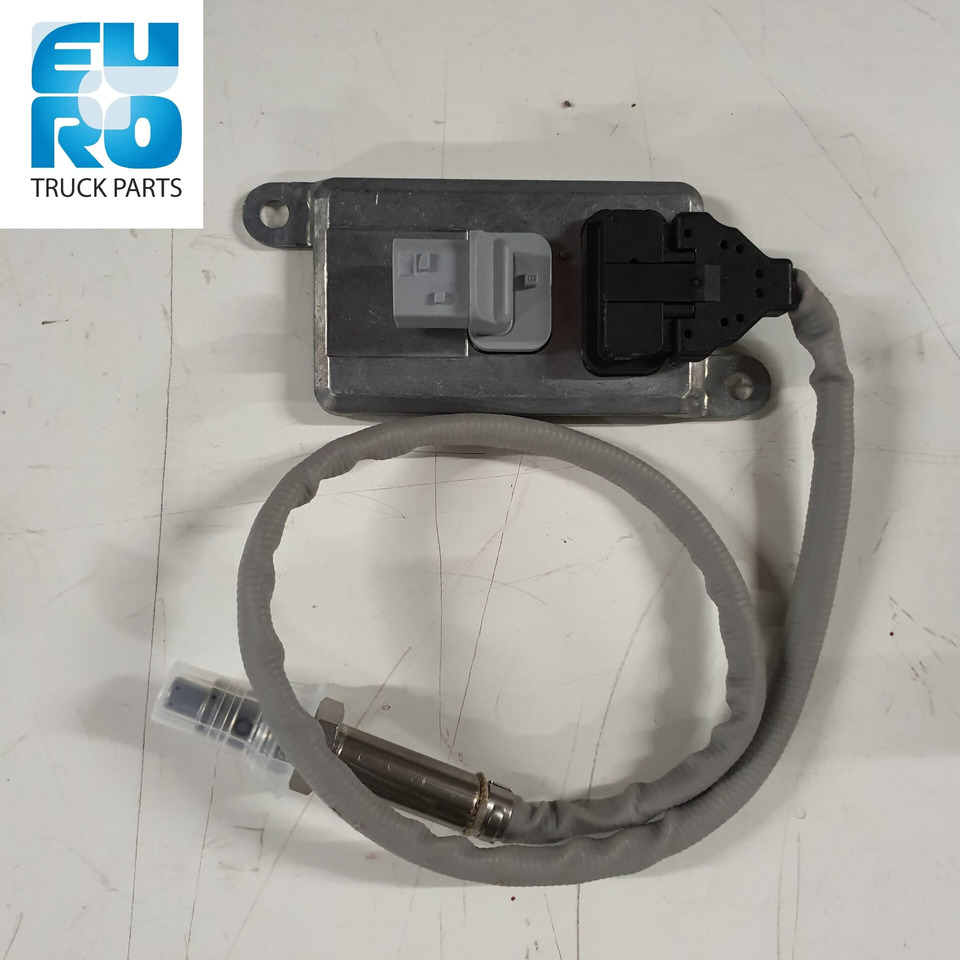 MAN TGX/TGS EURO 6 NOX SENSOR 51154080019 - Sistema de escape para Camião: foto 2 MAN TGX/TGS EURO 6 NOX SENSOR 51154080019 - Sistema de escape para Camião: foto 2