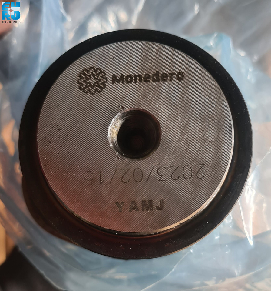 NOKKENAS VOLVO D13K 22475254 - Árvore de cames para Camião: foto 4 NOKKENAS VOLVO D13K 22475254 - Árvore de cames para Camião: foto 4