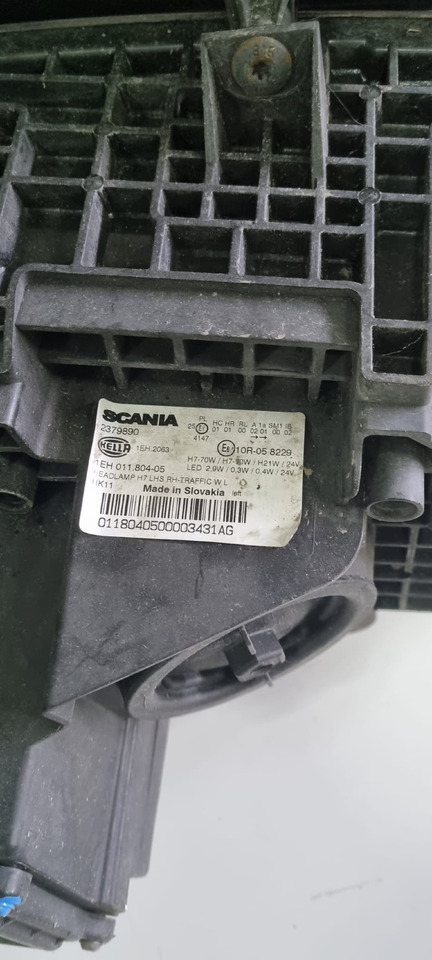 SCANIA S H7 KOPLAMP LH EL.VERSTELBAAR gebruikt compleet 2379890Uc - Farol dianteira para Camião: foto 3 SCANIA S H7 KOPLAMP LH EL.VERSTELBAAR gebruikt compleet 2379890Uc - Farol dianteira para Camião: foto 3