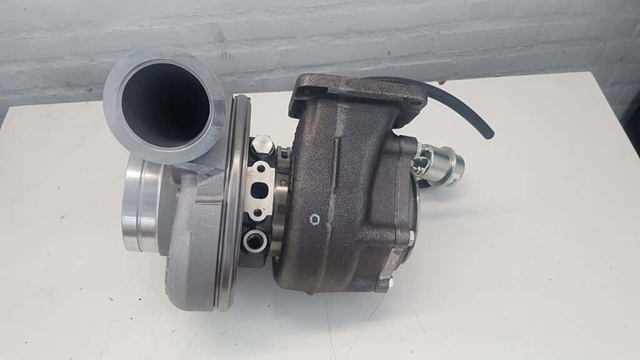 VOLVO D13K FH/FM 2013- E6 TURBOCOMPRESSOR V 21989961 - Turbocompressor para Camião: foto 2 VOLVO D13K FH/FM 2013- E6 TURBOCOMPRESSOR V 21989961 - Turbocompressor para Camião: foto 2